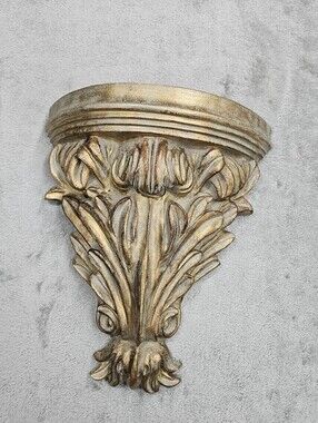 Ornate Vintage-Style Gold Acanthus Leaf Wall Corbel / Shelf Bracket Plaster